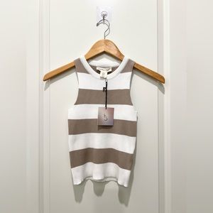 HAPPILY GREY Sleeveless Cropped Top